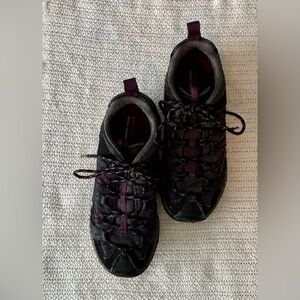 Merrill hiking shoes